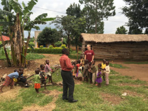 Freiwilligenarbeit im Karmalaya Childcare Center Uganda
